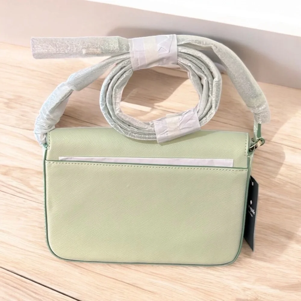 Kate Spade Sadie Envelope Saffiano Leather Light Olive Crossbody purse NWT - Picture 5 of 16